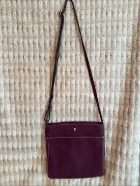 G.I.L.I Leather Crossbody Bag in Deep Plum